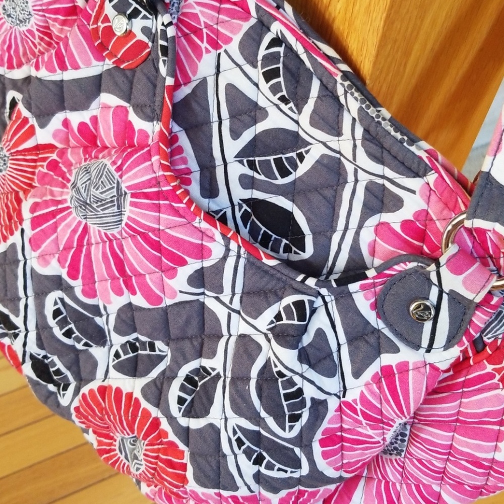 VERA BRADLEY 🌹 BAG - Picture 2 of 8